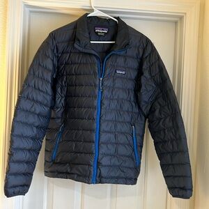 Men’s Patagonia Down Sweater Jacket, Size Medium